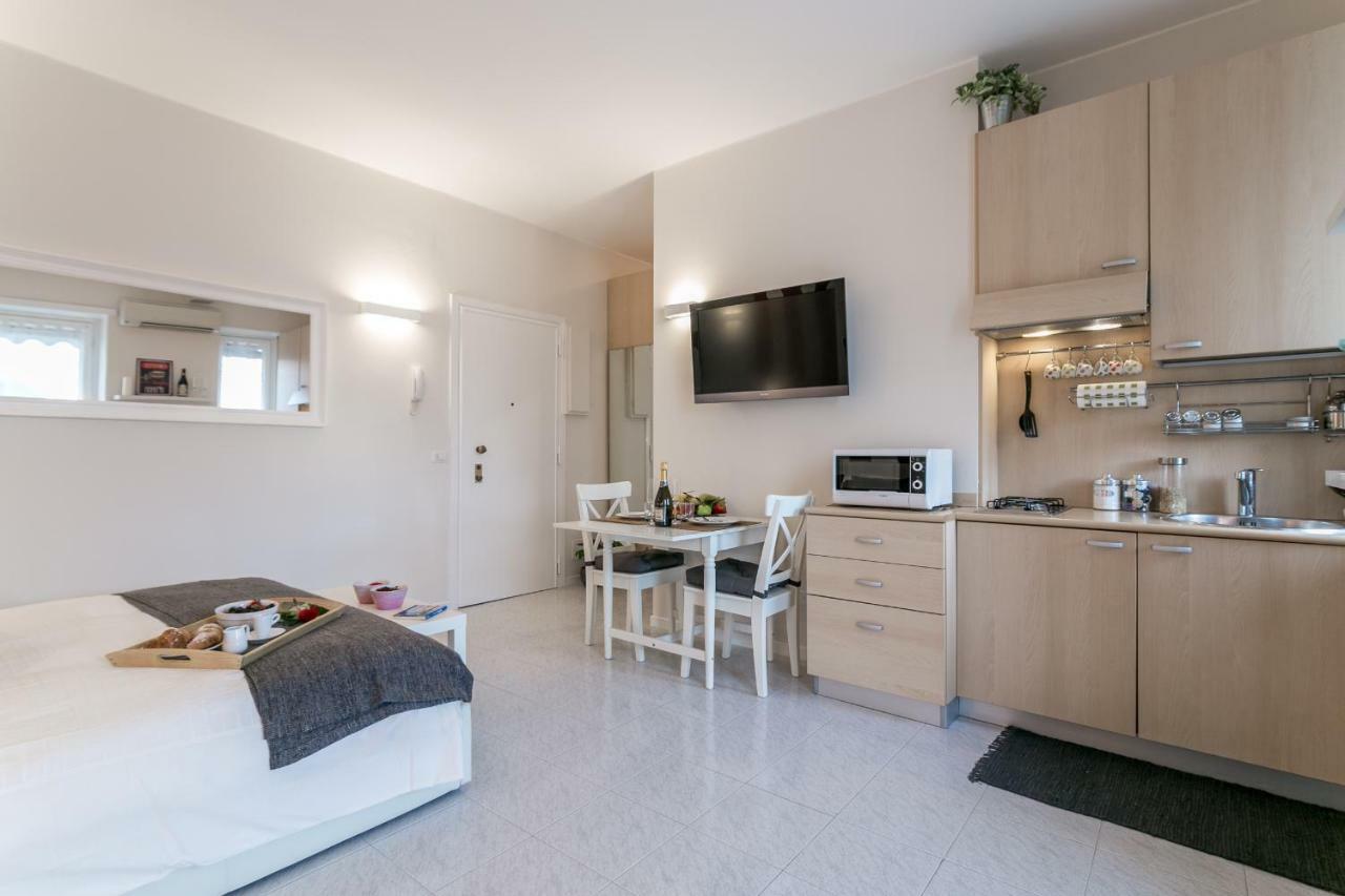 Violet Home - Loreto Milan Extérieur photo